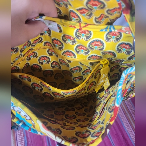 Vera Bradley quilted bag - Picture 4 of 5